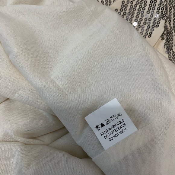 Quarter length zig zag sequined shift dress. - Picture 5 of 5